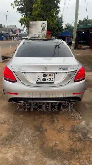 Mercedes-Benz C300 Sport 4Matic Sedan AWD (2.0L 4cyll 7A) 2016 Gray