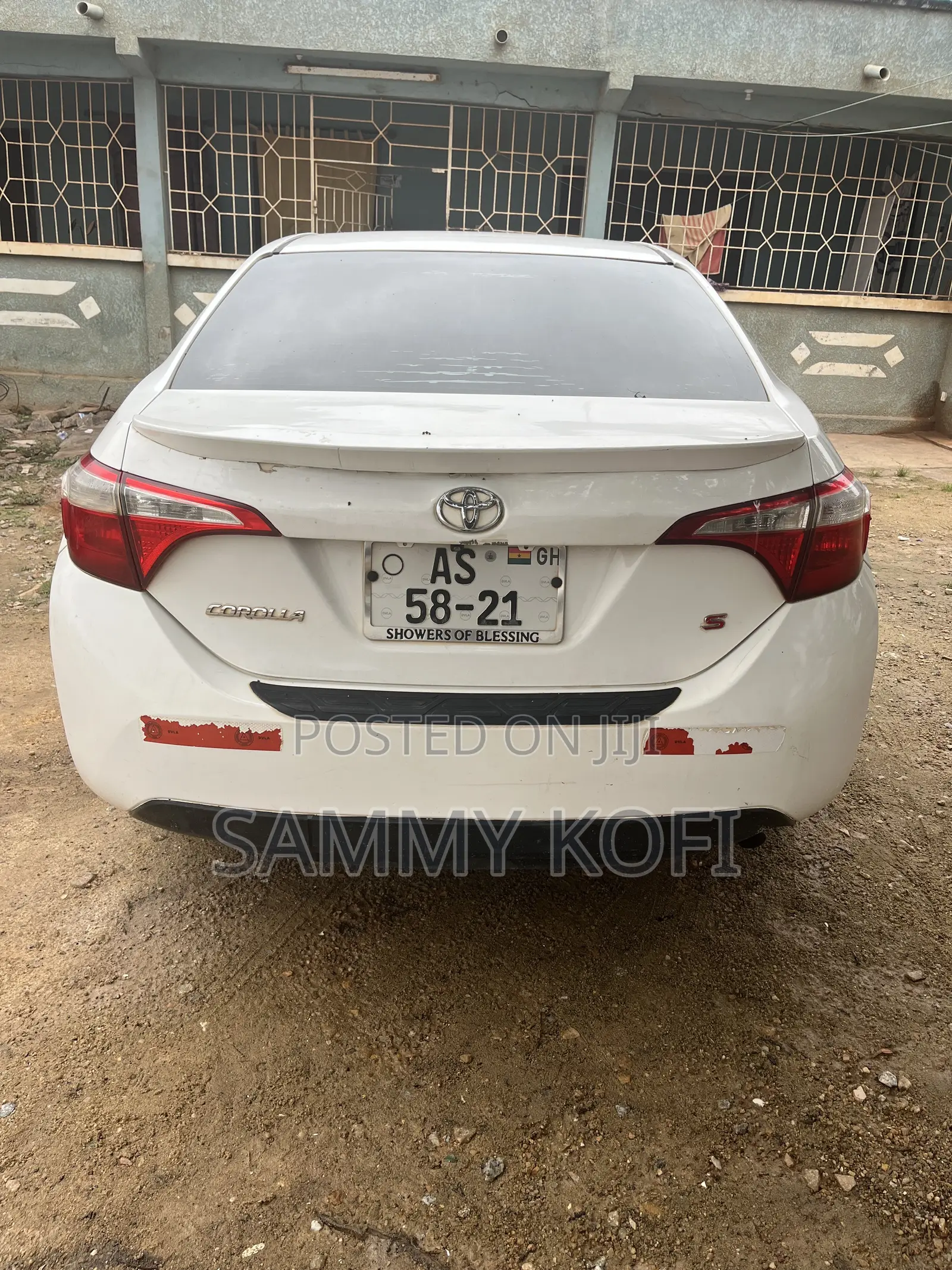 Toyota Corolla 2015 White