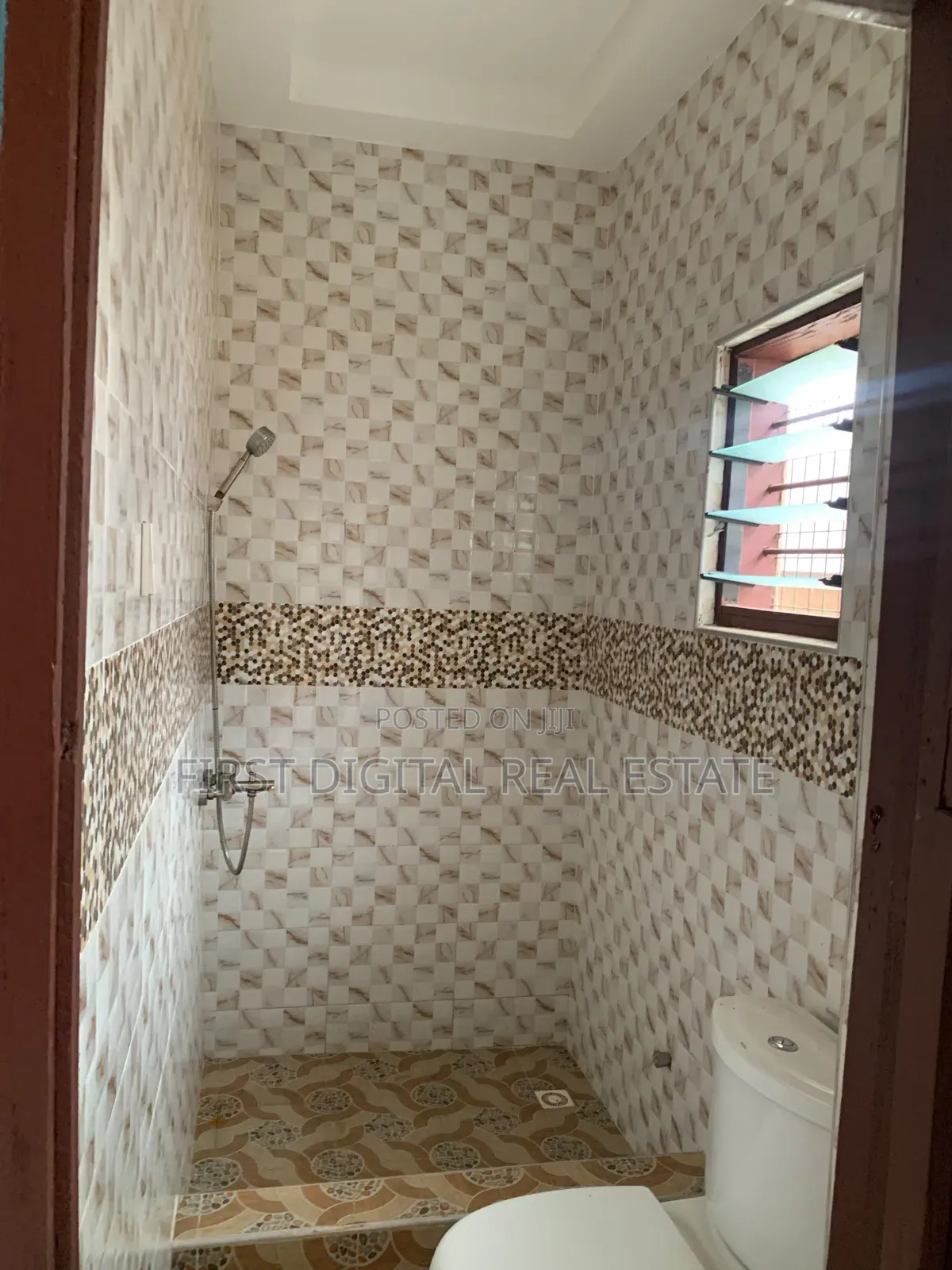 Chamber and Hall Self Contain for Rent at Redtop Osei