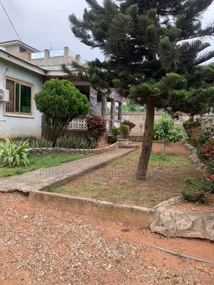 Chamber and Hall Self Contain for Rent at Redtop