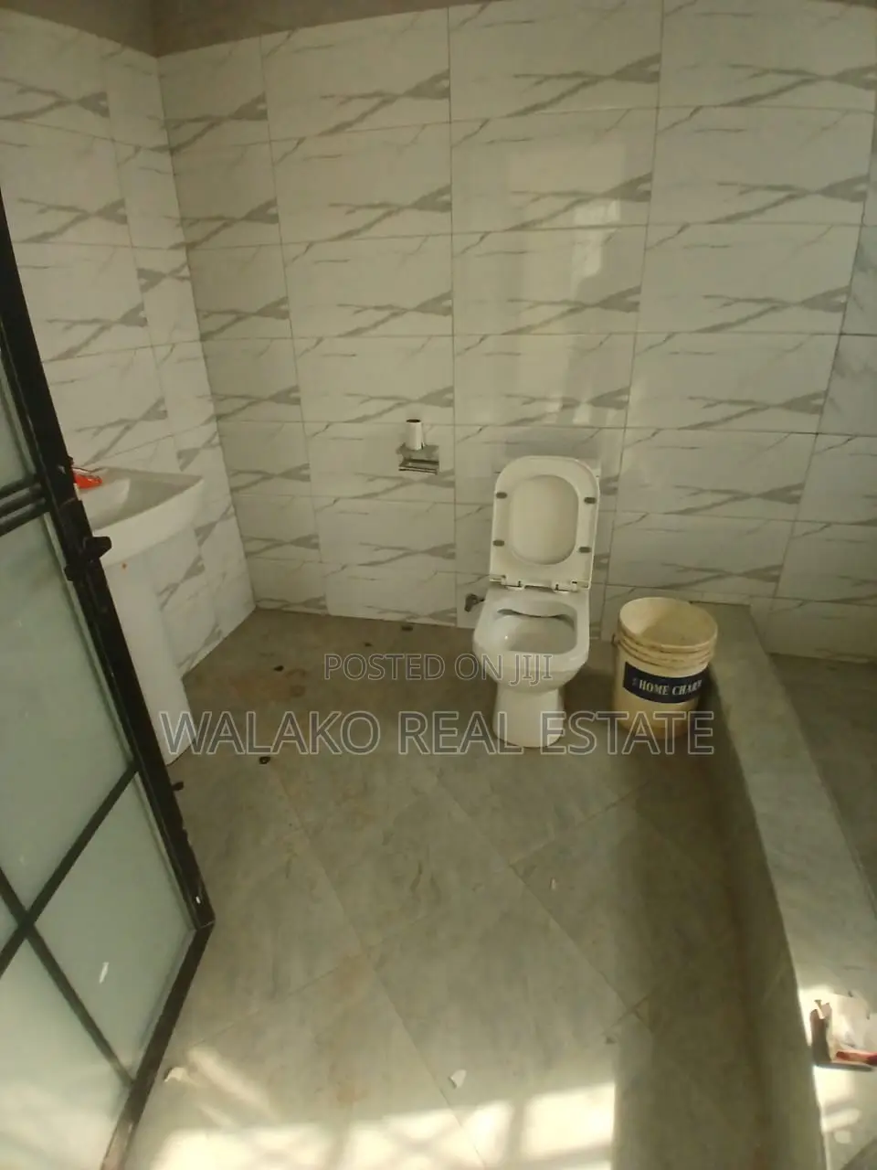 2bdrm Apartment in Pokuase for rent