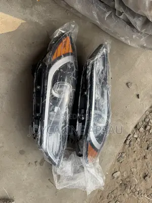 Hyundai Elantra 2017 Headlight