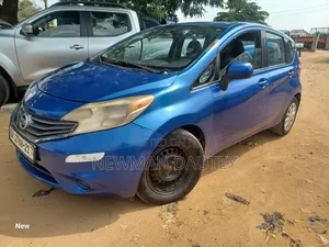 Nissan Versa 2014 Blue