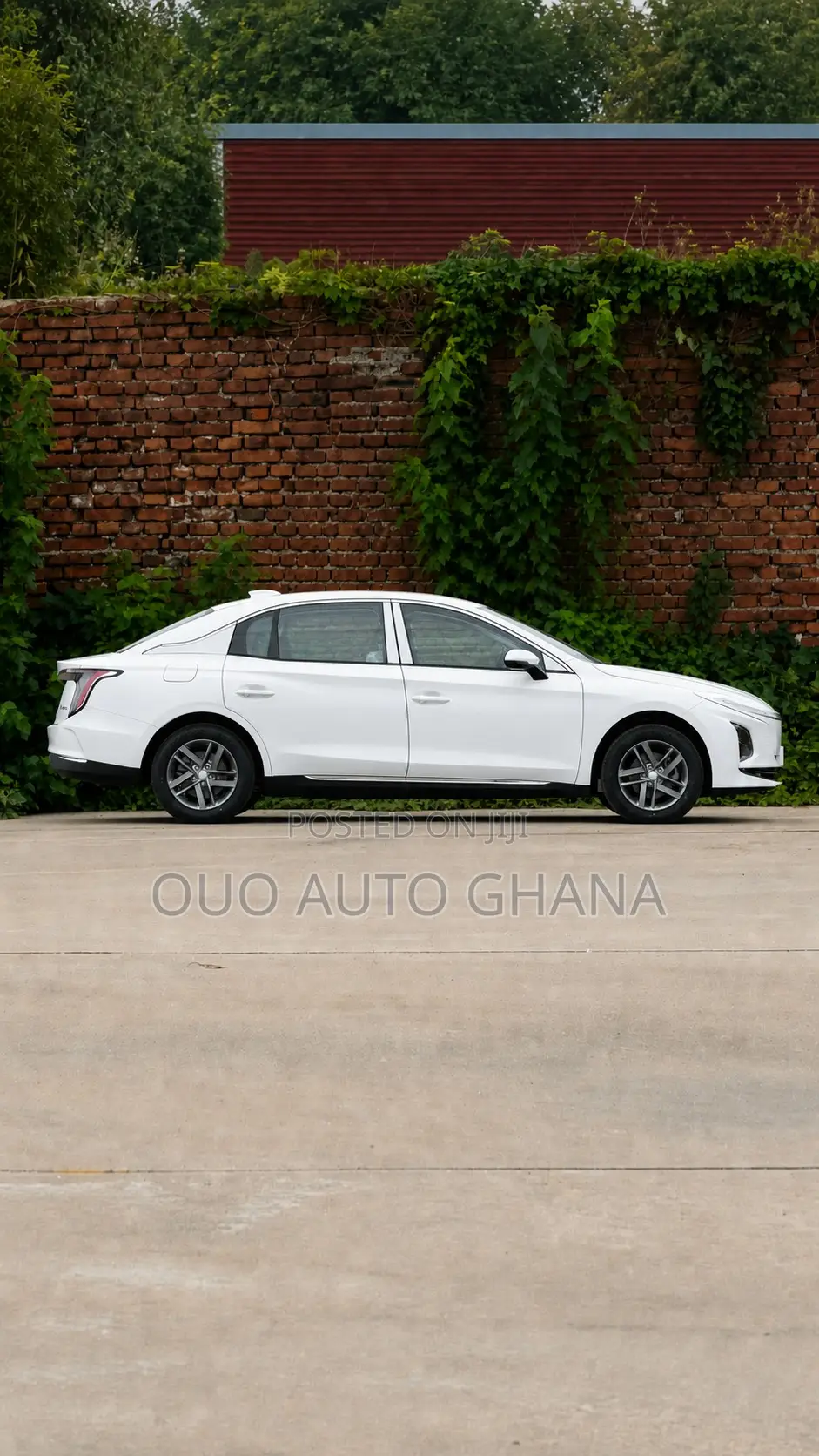 Hongqi E-HS3 2023 White