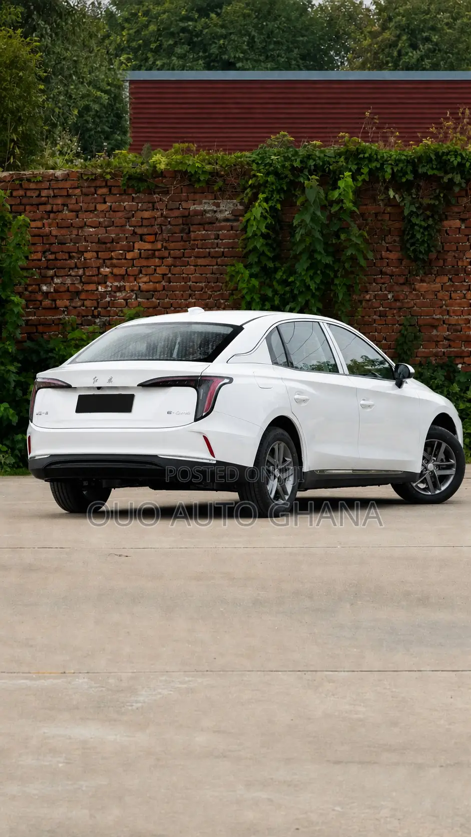 Hongqi E-HS3 2023 White