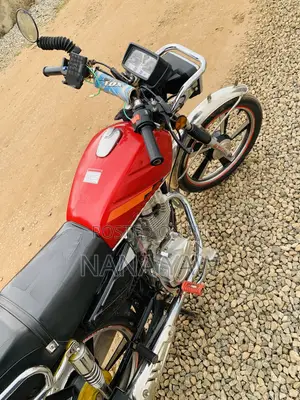 Royal RY125 2025 Red