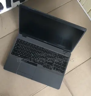 Laptop Dell Latitude 5550 8GB Intel Core i7 SSD 256GB