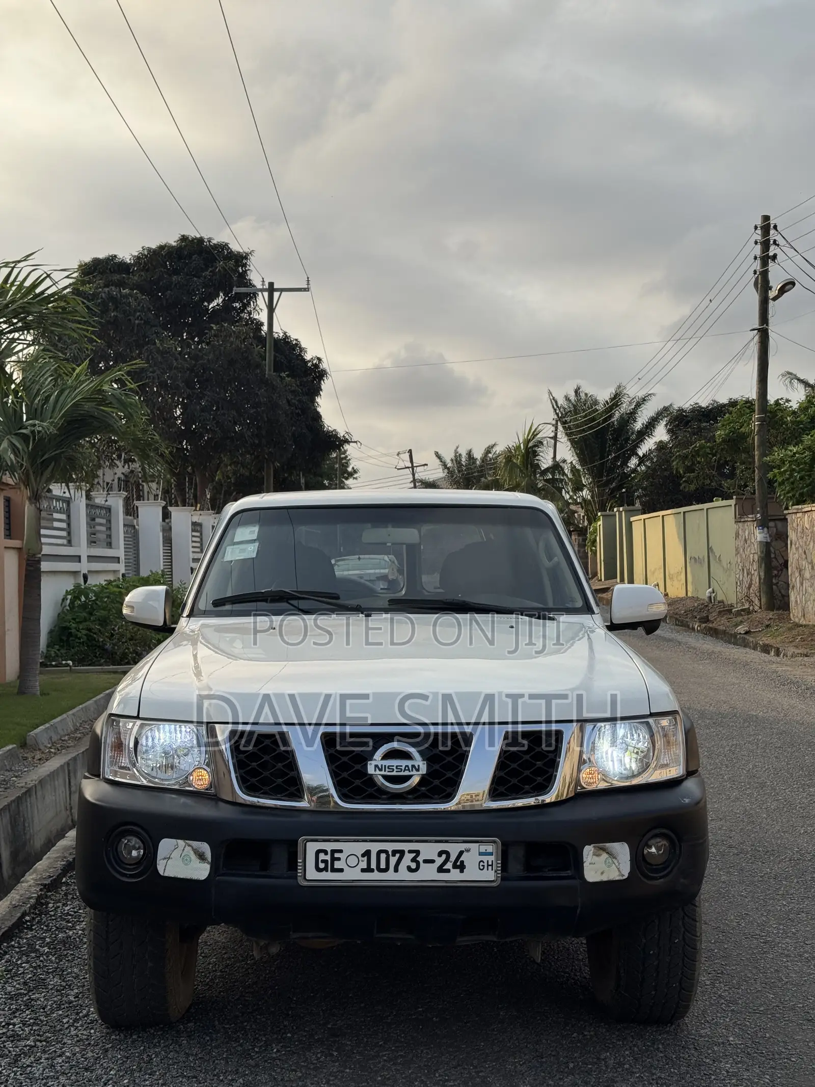 Nissan Patrol 4.8 2012 White