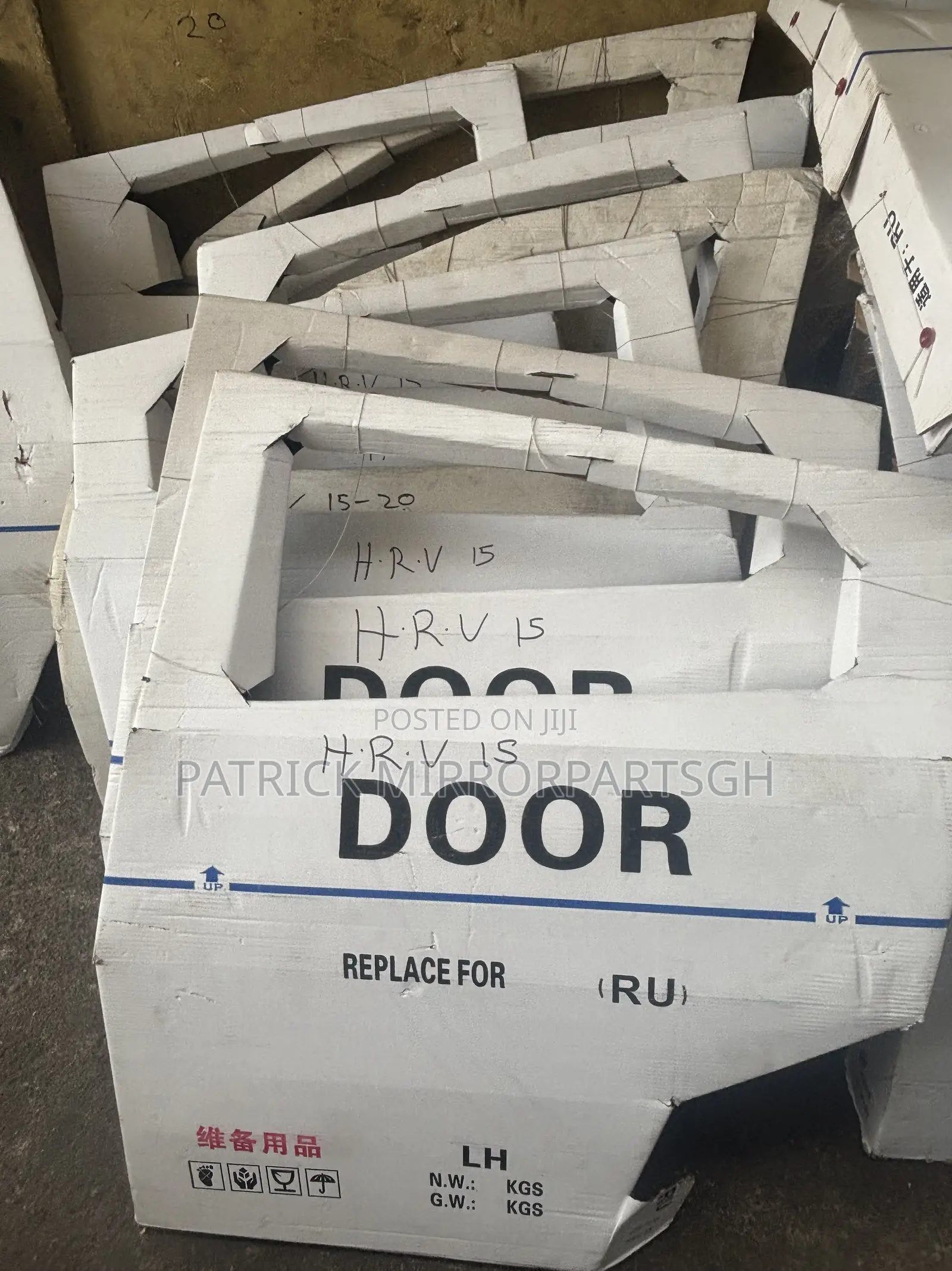 HRV 2019 to 2022Door Handles in Good Condition.