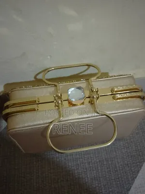 Gold Crystal Clutch Bag for All Occasions