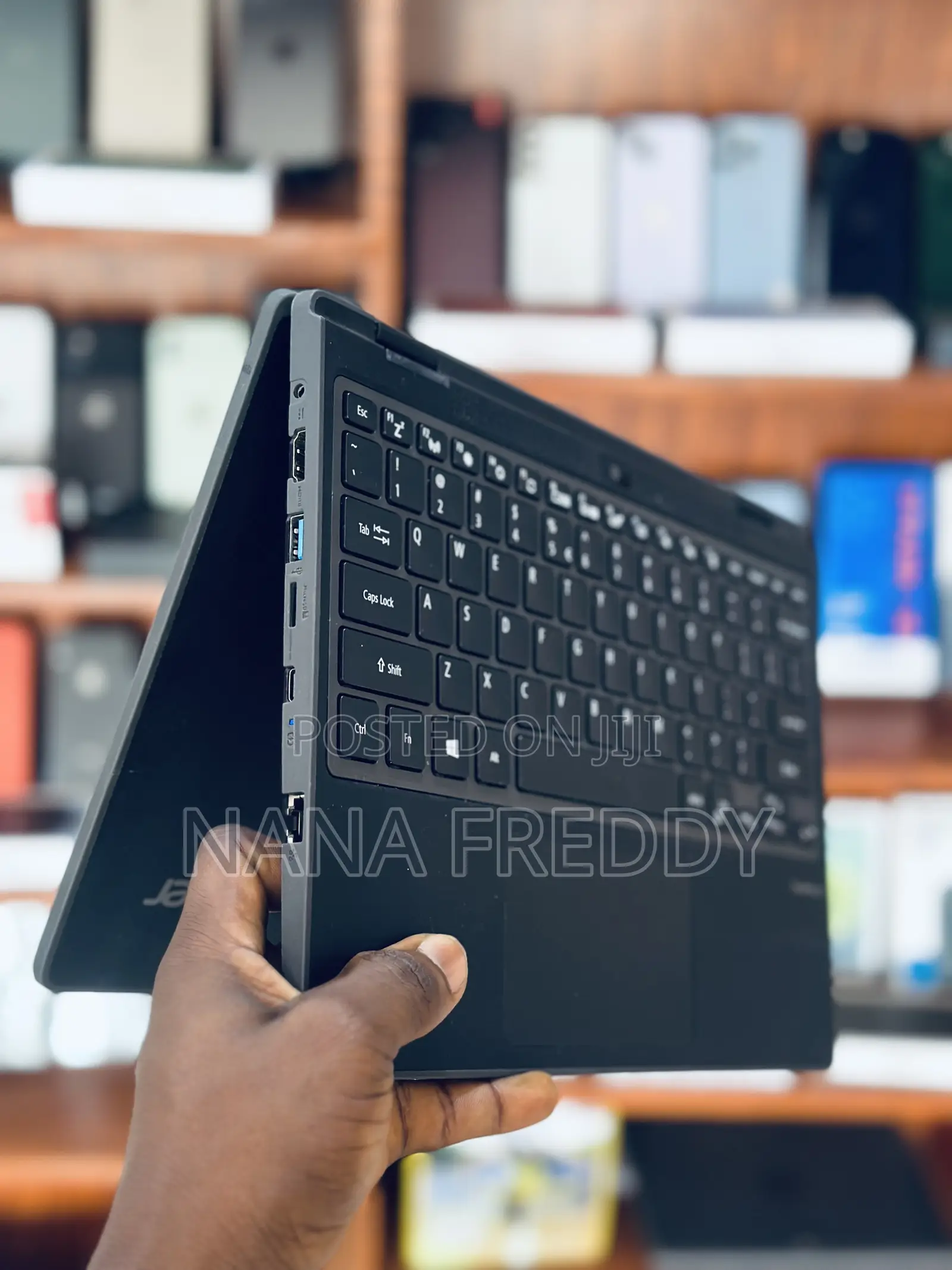 Laptop Acer TravelMate B 4GB Intel Celeron SSD 128GB