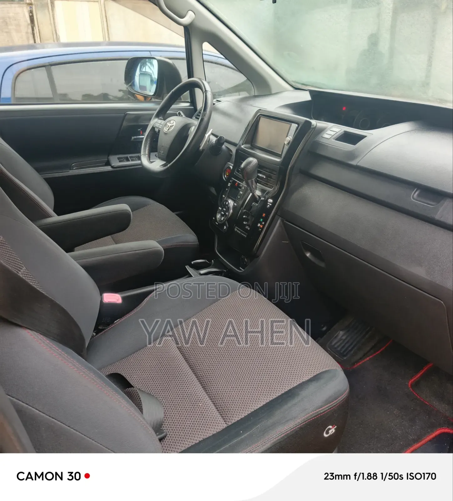 Toyota Voxy 2013 Black