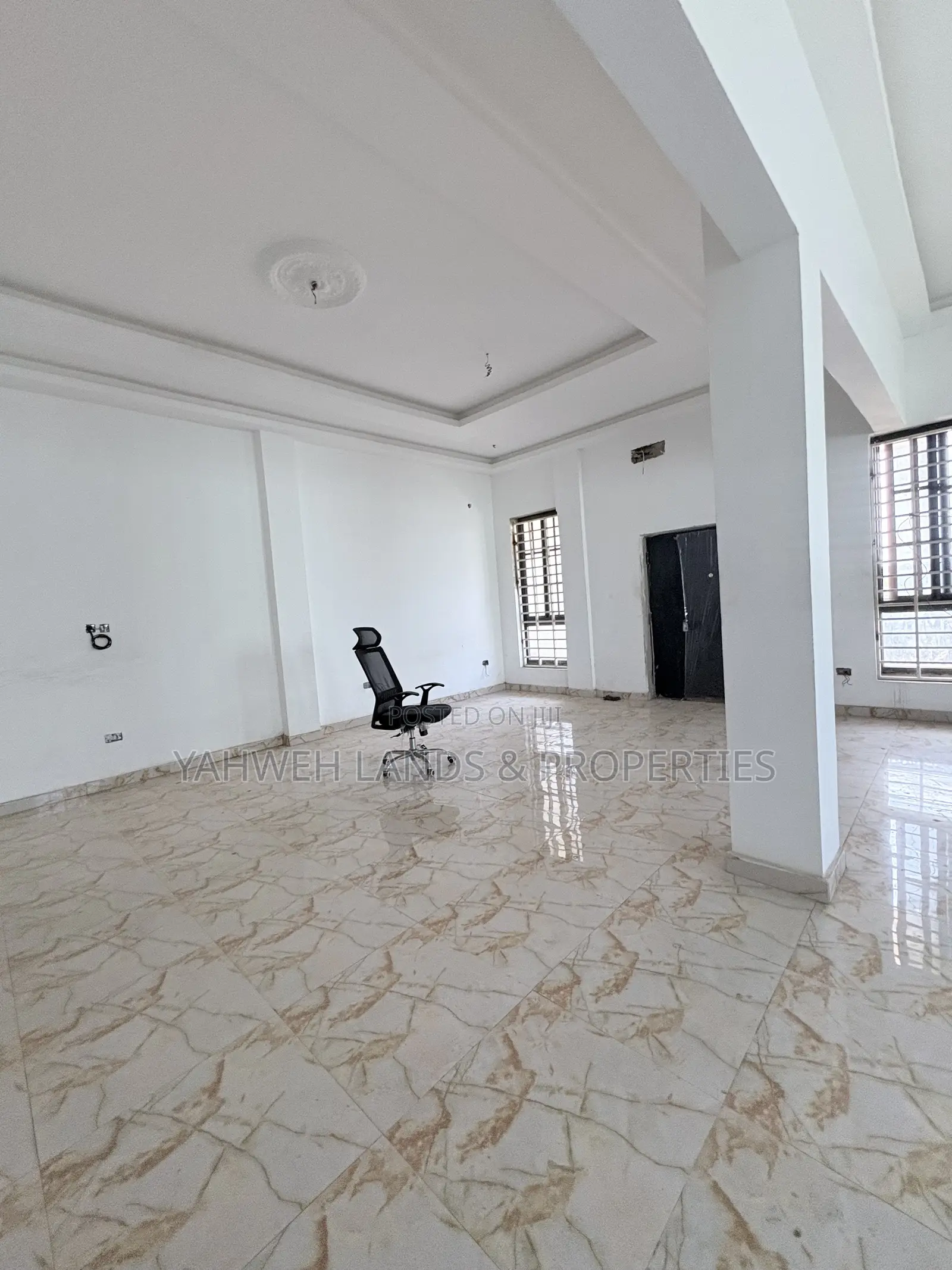 4bdrm House in Community 18 Blog, Spintex for sale