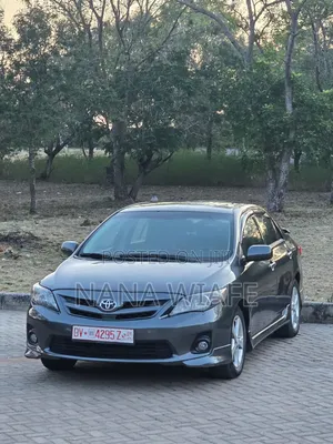 Toyota Corolla 2013 Gray