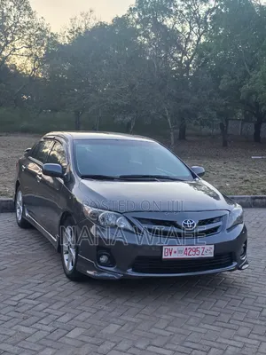 Toyota Corolla 2013 Gray