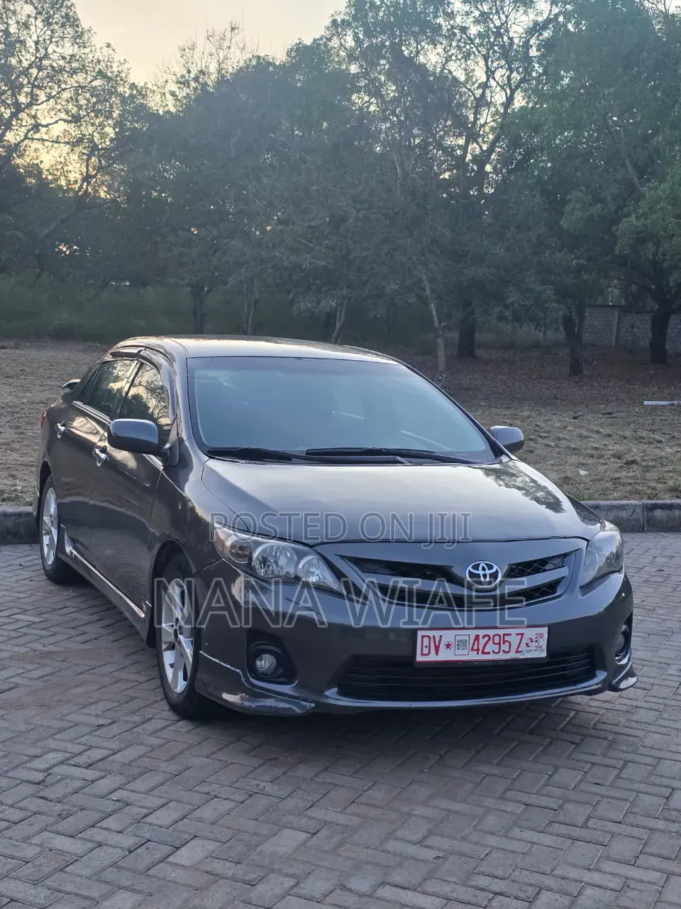 Toyota Corolla S 5-Speed 2013 Gray