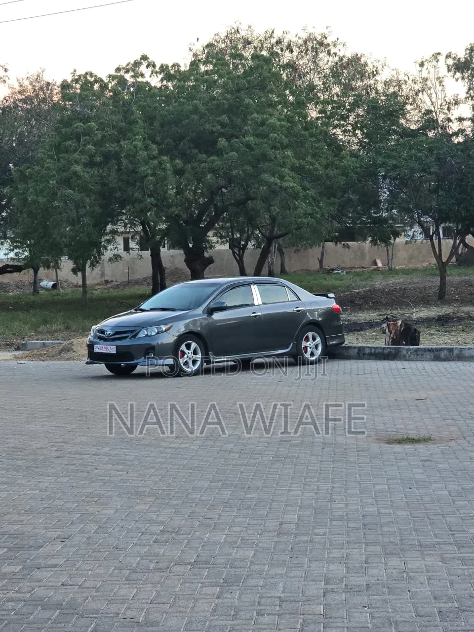 Toyota Corolla S 5-Speed 2013 Gray