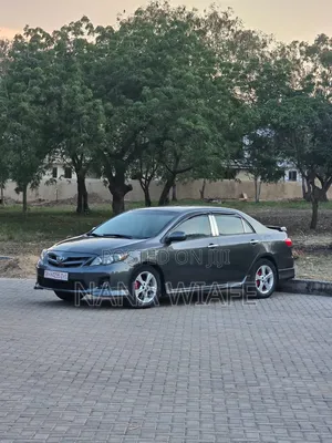Toyota Corolla S 5-Speed 2013 Gray