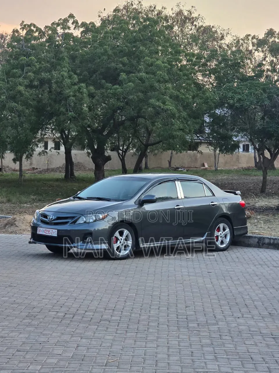 Toyota Corolla S 5-Speed 2013 Gray