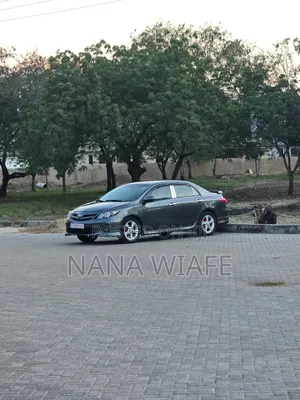 Toyota Corolla S 5-Speed 2013 Gray