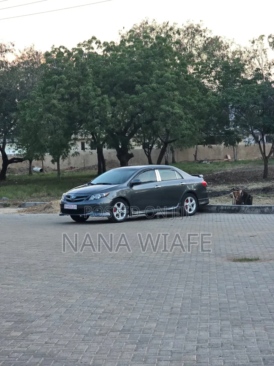 Toyota Corolla S 5-Speed 2013 Gray