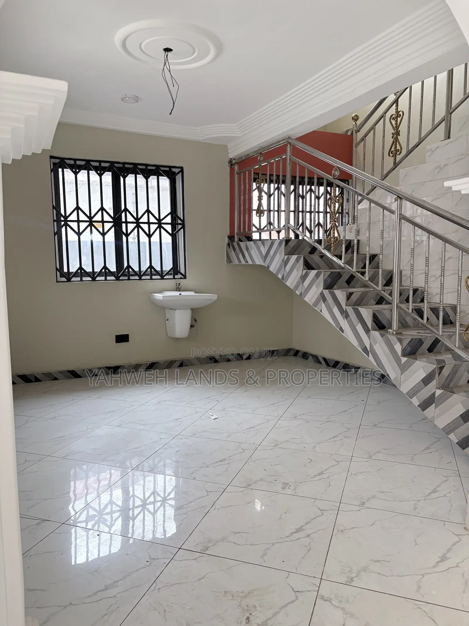 5bdrm Duplex in Akuaba Estate, Spintex for rent