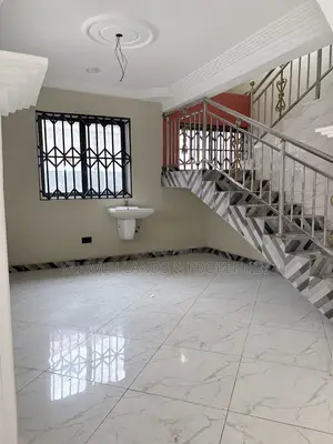 5bdrm Duplex in Akuaba Estate, Spintex for rent