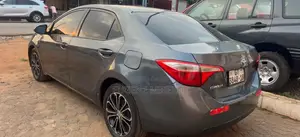 Toyota Corolla 2016 Gray