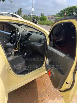 Chevrolet Spark 2013 Yellow
