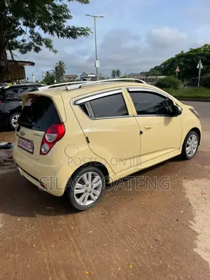 Chevrolet Spark 2013 Yellow