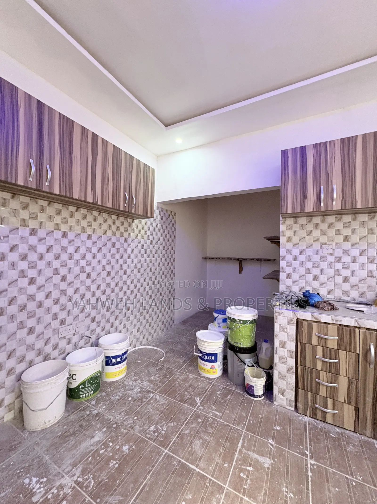3bdrm Apartment in Abranti3 Junction, Spintex for rent