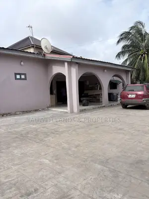 3bdrm Apartment in Abranti3 Junction, Spintex for rent