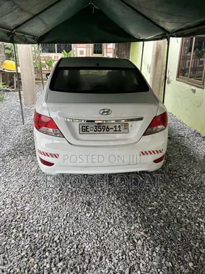 Hyundai Accent 2011 White