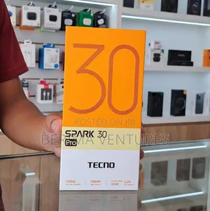 New Tecno Spark 30 Pro 256 GB Gold