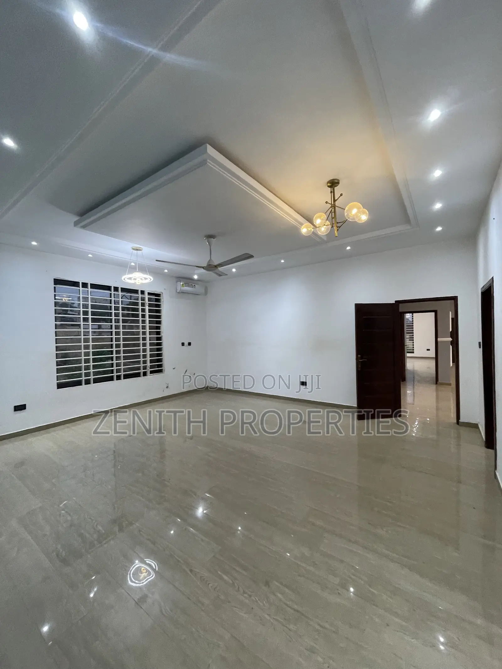 4bdrm Townhouse / Terrace in Zenith Realty, Old Barrier for rent