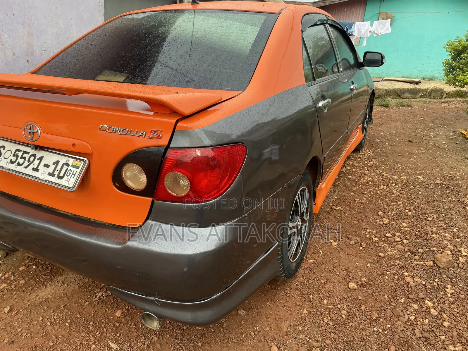 Toyota Corolla Base 4dr Sedan (1.8L 4cyl 5M) 2010 Gray