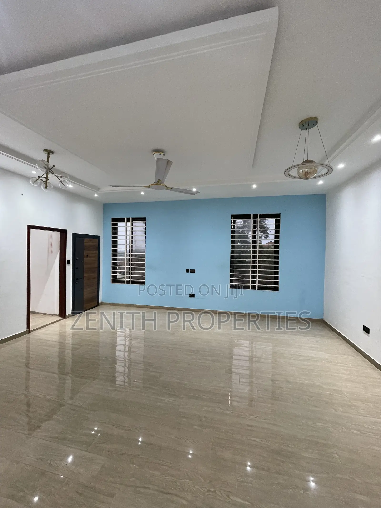 4bdrm Townhouse / Terrace in Zenith Realty, Old Barrier for rent