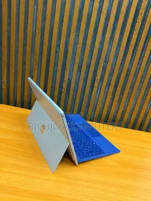 Laptop Microsoft Surface Pro 7+ 8GB Intel Core i5 SSD 256GB