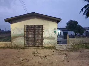 6bdrm House in Awutu Senya East Municipal for sale