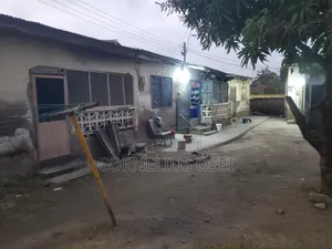 6bdrm House in Awutu Senya East Municipal for sale