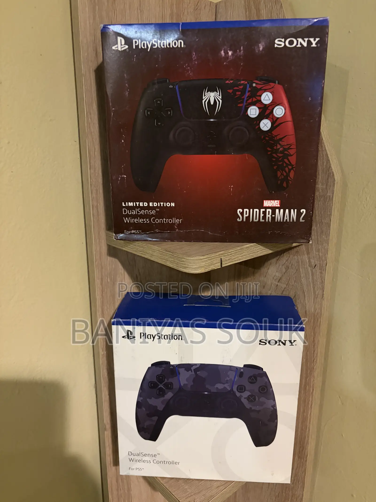 PS5 DualSense Controller Spiderman and Camo