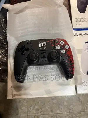 PS5 DualSense Controller Spiderman and Camo