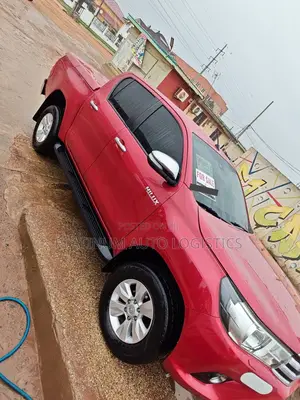 Toyota Hilux 2017 Red