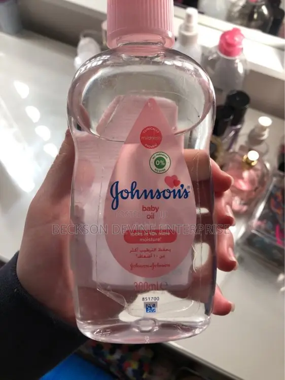 Johnson's Baby Oil 300ml