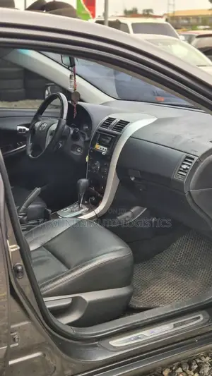 Toyota Corolla 2012 Gray