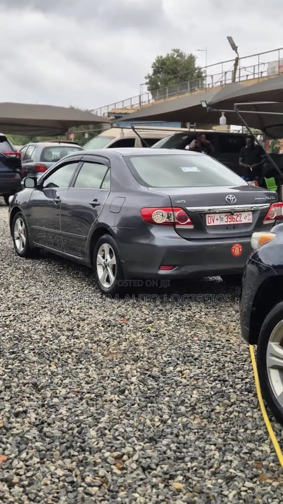 Toyota Corolla 2012 Gray