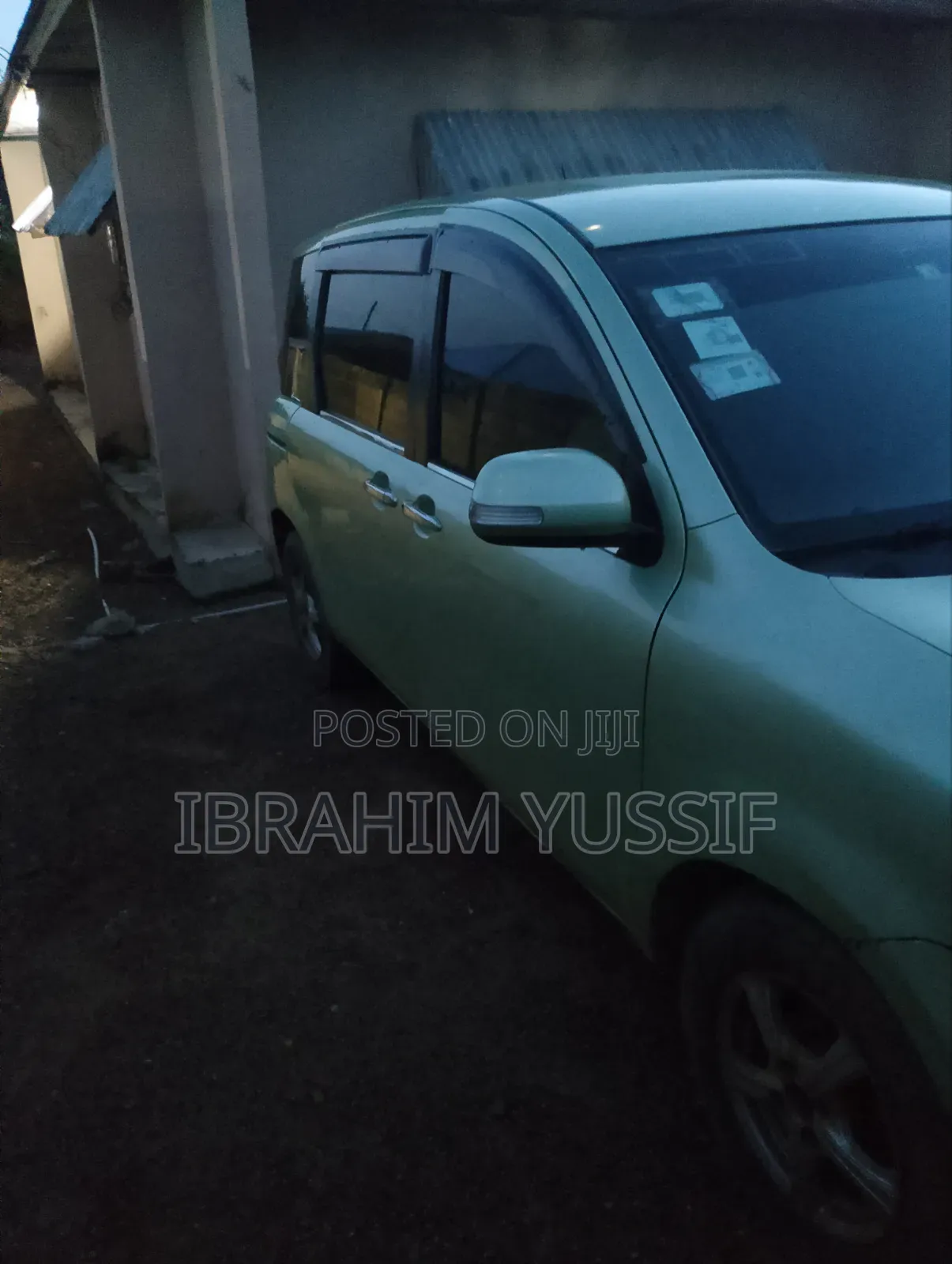 Toyota Sienta 2008 Green