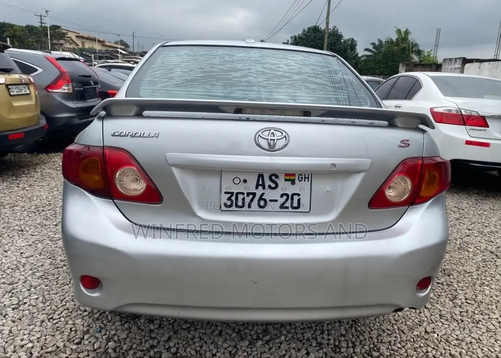 Toyota Corolla S 4dr Sedan (1.8L 4cyl 4A) 2010 Silver