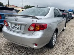 Toyota Corolla S 4dr Sedan (1.8L 4cyl 4A) 2010 Silver