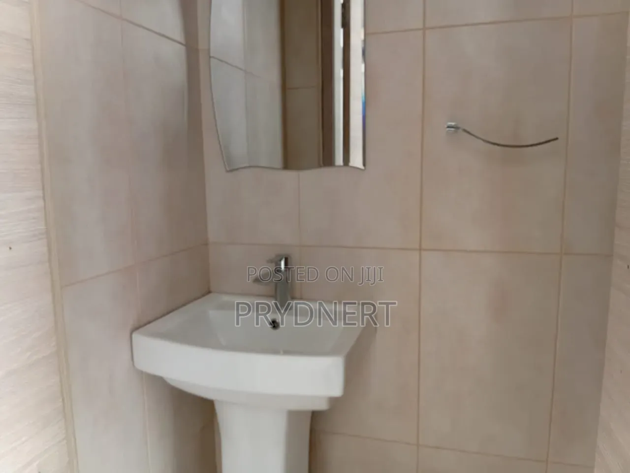 2bdrm Apartment in Greens Estate, Community 25 for rent